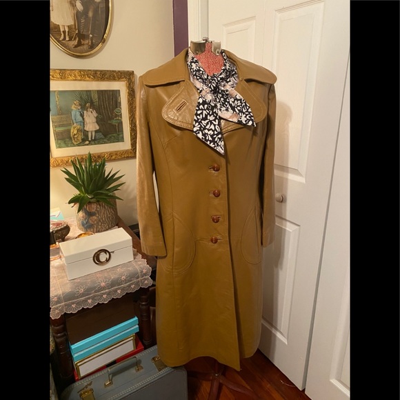 Vintage 70s leather coat - Picture 1 of 8